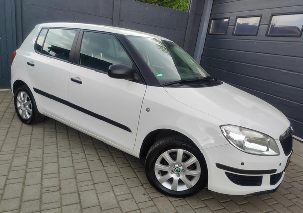 Skoda Fabia cena 23999 przebieg: 147500, rok produkcji 2014 z Kłodawa małe 781